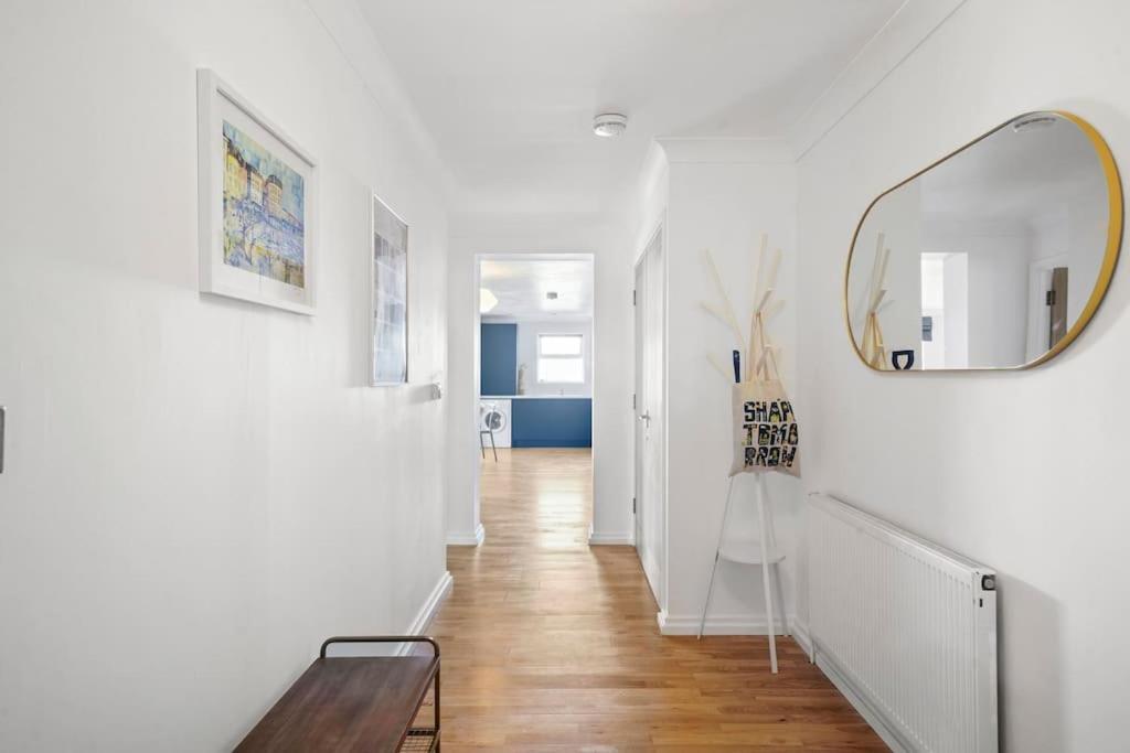 Modern Apartment Near Old Town With Parking マーゲイト エクステリア 写真