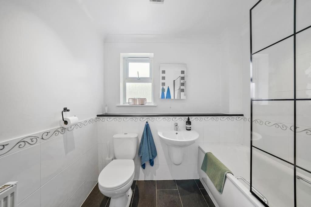 Modern Apartment Near Old Town With Parking マーゲイト エクステリア 写真