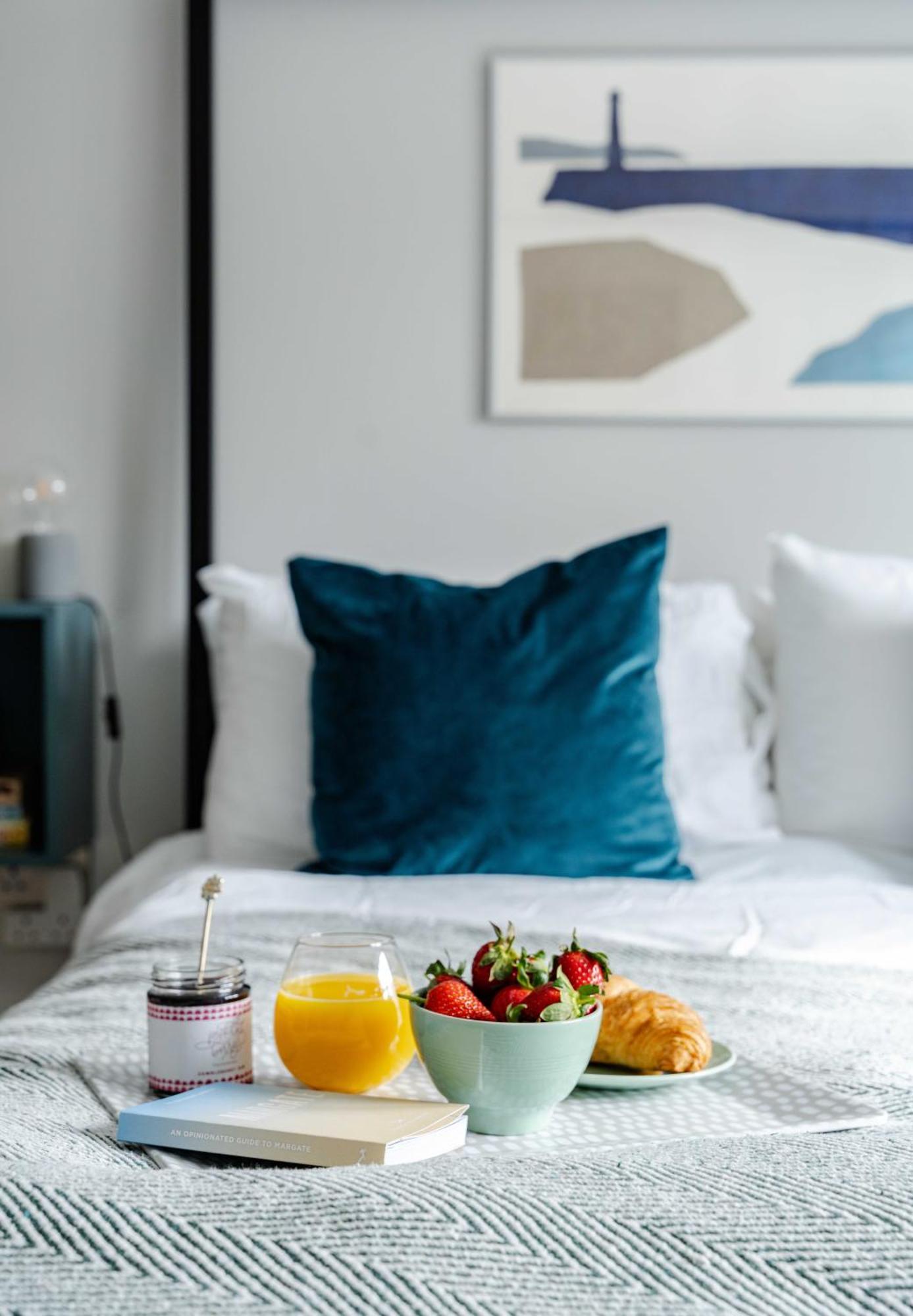 Modern Apartment Near Old Town With Parking マーゲイト エクステリア 写真
